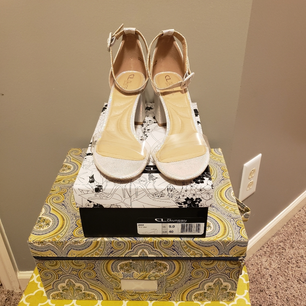 CL by Laundry Jazz Vinyl Clear Dress Sandals